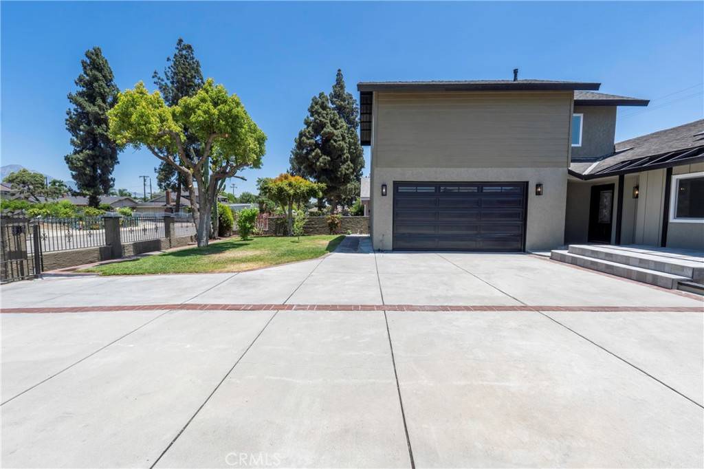 Pomona, CA 91767,930 Barbara LN