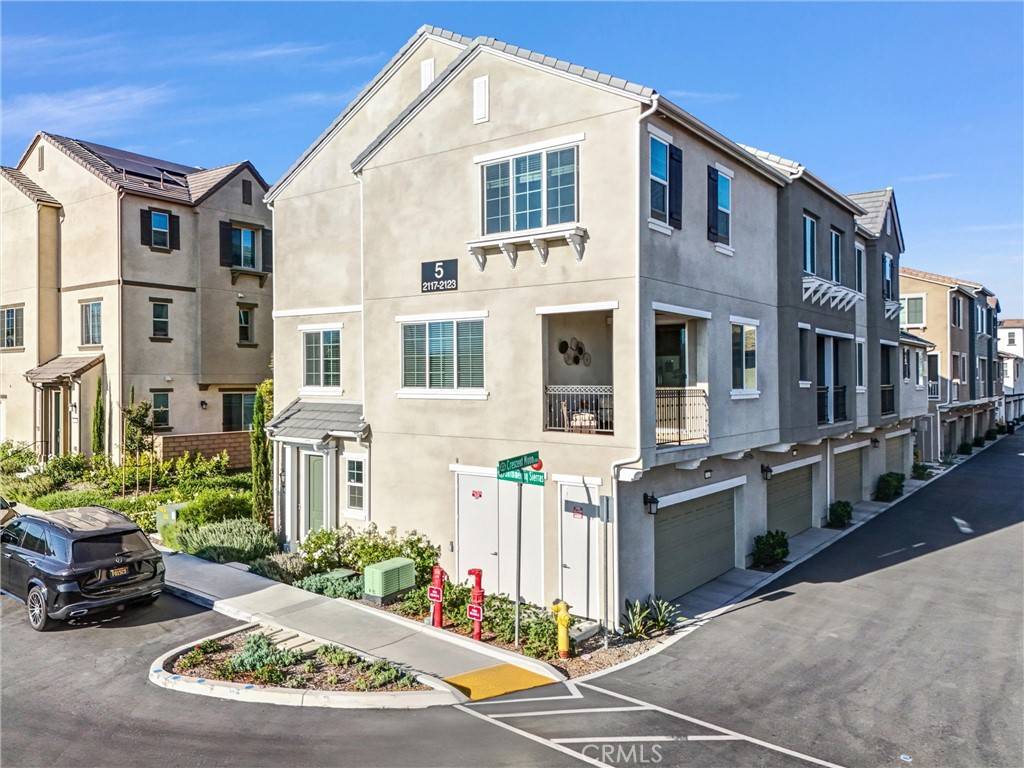 Upland, CA 91786,2123 Crescent Moon