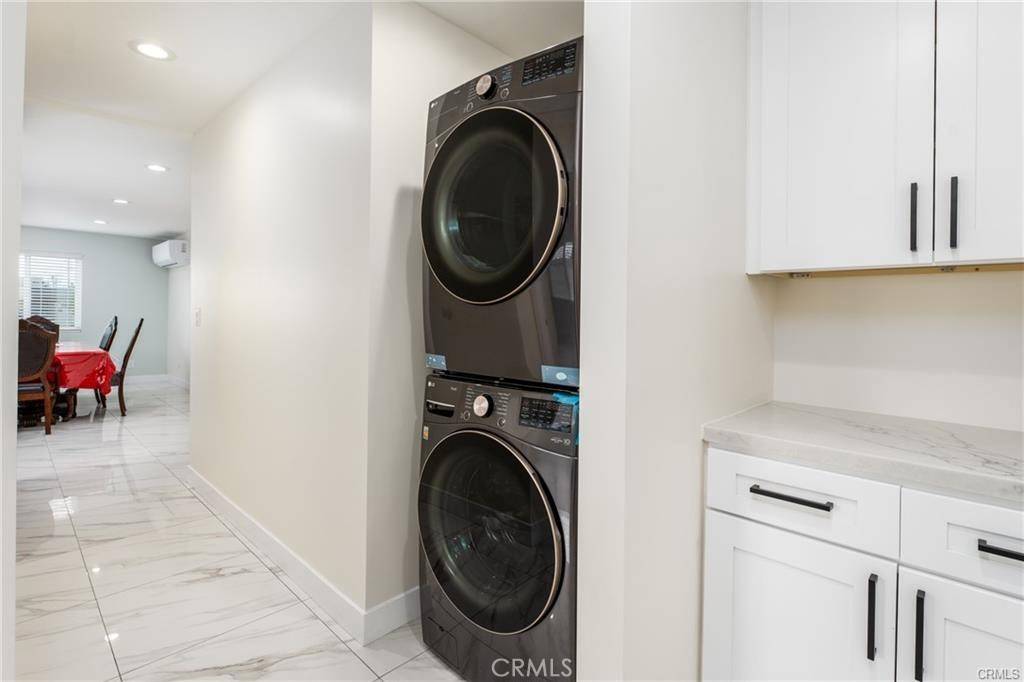 Fullerton, CA 92833,1714 W Ash AVE