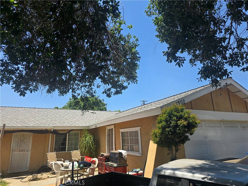 7702 Newport CT, Fontana, CA 92336