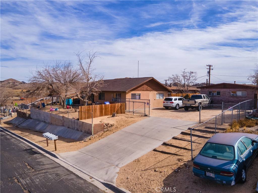 15521 4th ST, Victorville, CA 92395