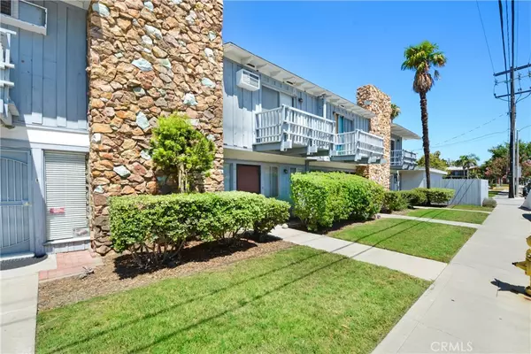 315 N Acacia AVE #C, Fullerton, CA 92831
