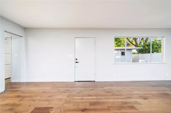 Glendora, CA 91740,817 W Hollyvale ST