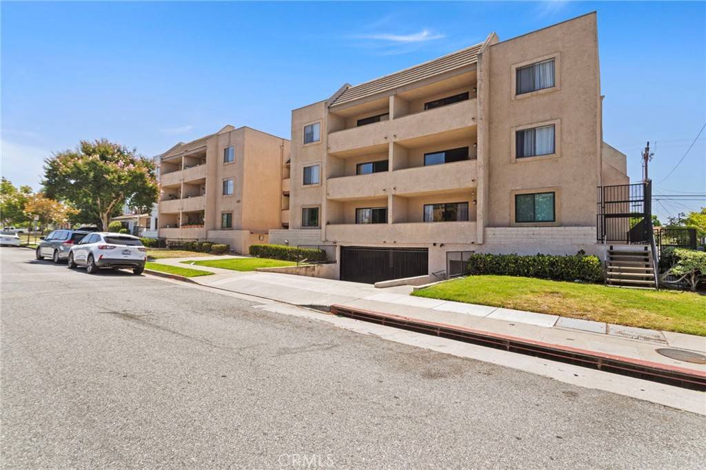 Glendale, CA 91203,460 Salem ST #18