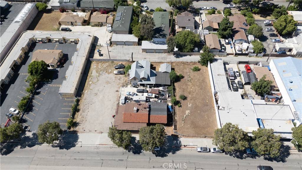 855 W Holt AVE, Pomona, CA 91768
