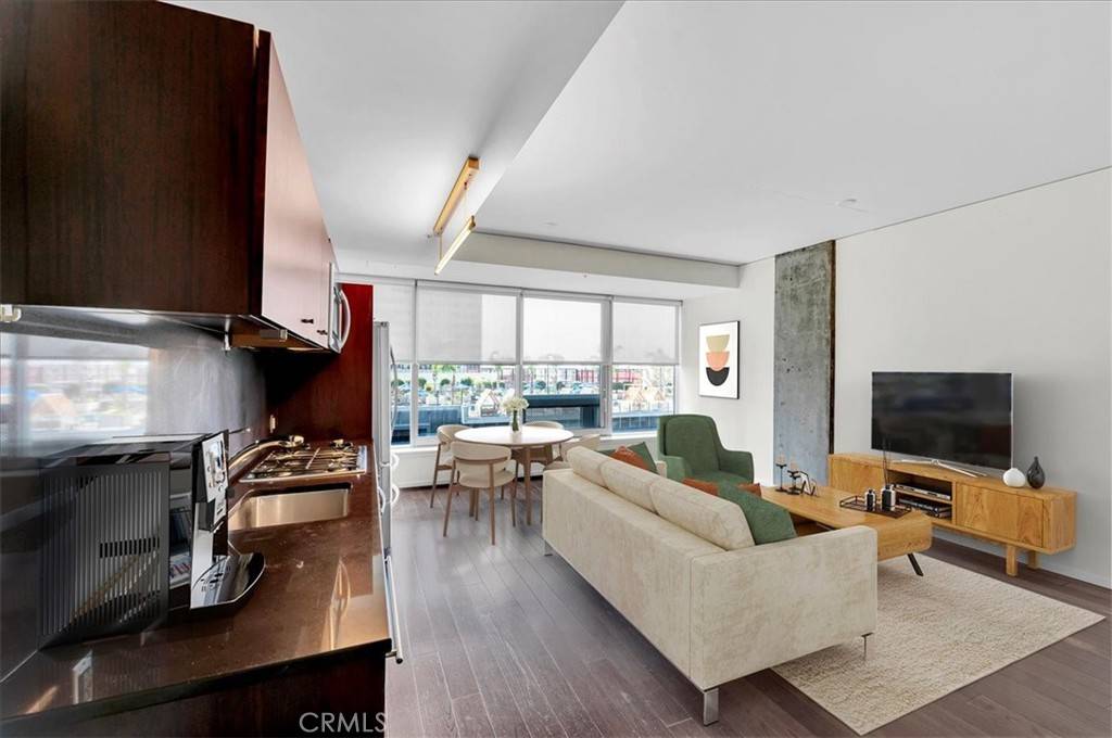 1155 S Grand AVE #811, Los Angeles, CA 90015
