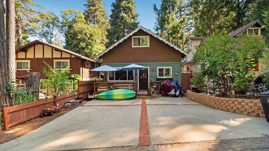 25086 Boa DR, Crestline, CA 92325