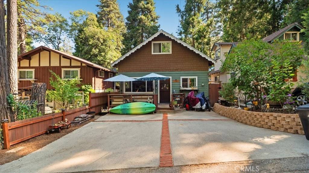 25086 Boa DR, Crestline, CA 92325