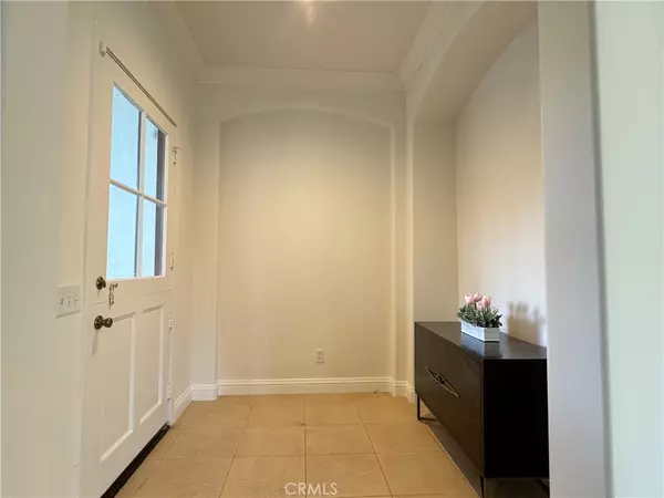 Irvine, CA 92620,46 Middlebury LN