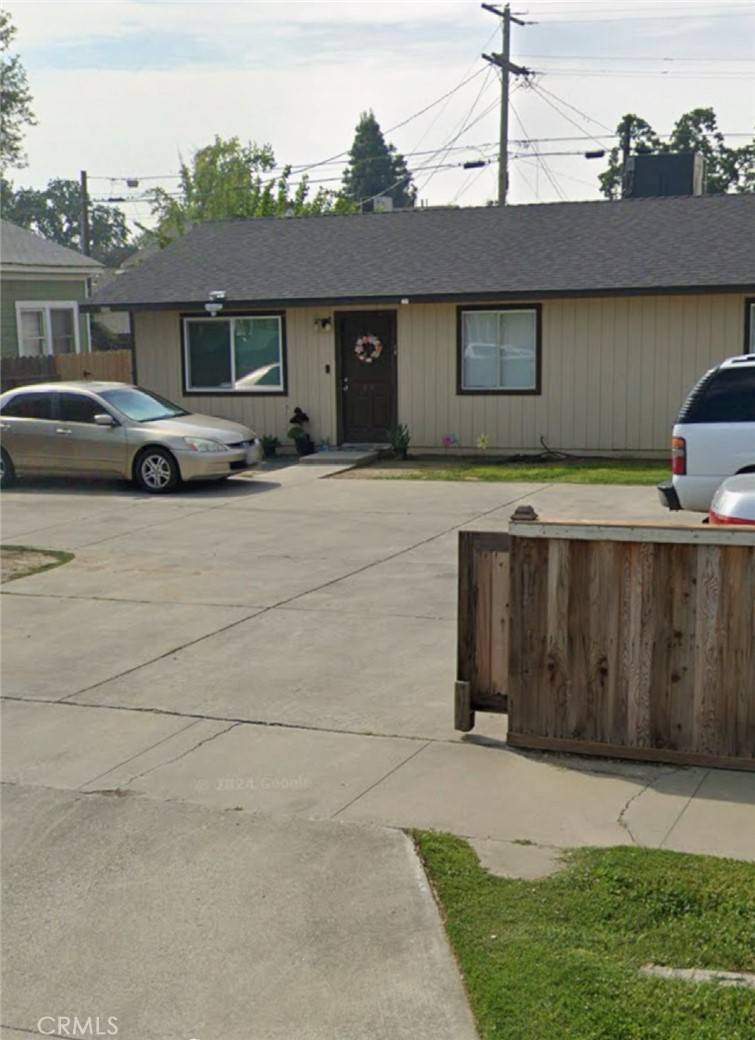 211 W Bush ST, Hanford, CA 93230
