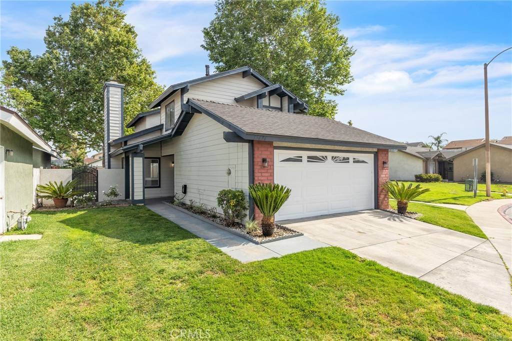 15696 Paine ST, Fontana, CA 92336