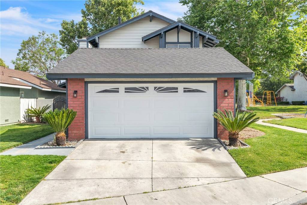 Fontana, CA 92336,15696 Paine ST