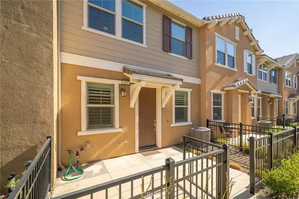 Fontana, CA 92336,16502 Casa Grande AVE #102