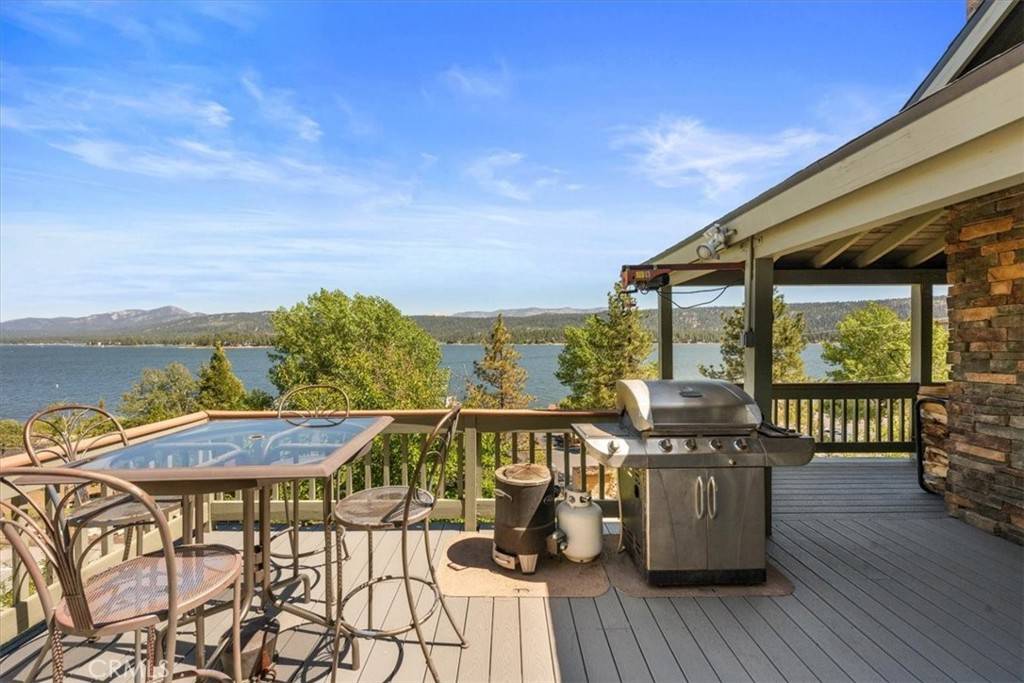 Fawnskin, CA 92333,38960 North Shore DR