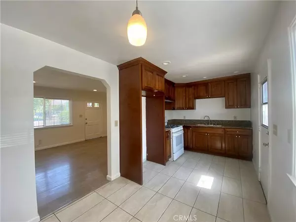 3575 Ottawa AVE #4, Riverside, CA 92507