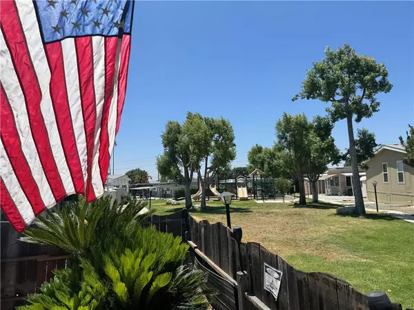La Verne, CA 91750,2755 Arrow Highway #28