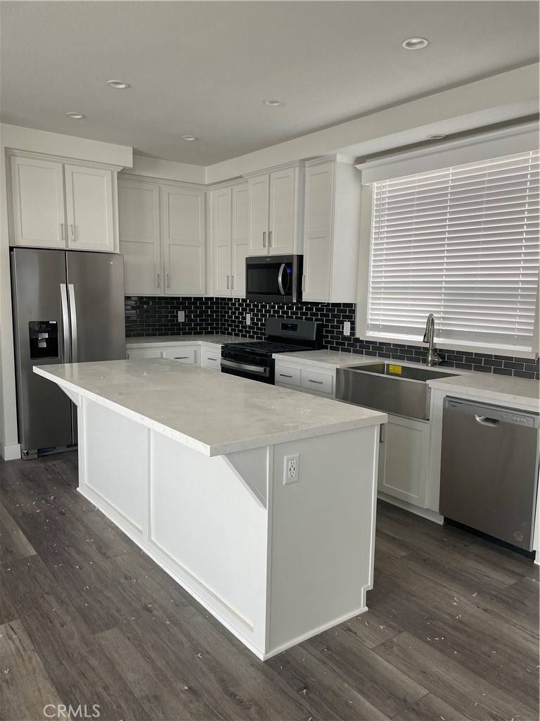 La Verne, CA 91750,4095 Fruit ST #228