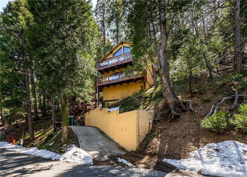Crestline, CA 92325,24333 Horst DR