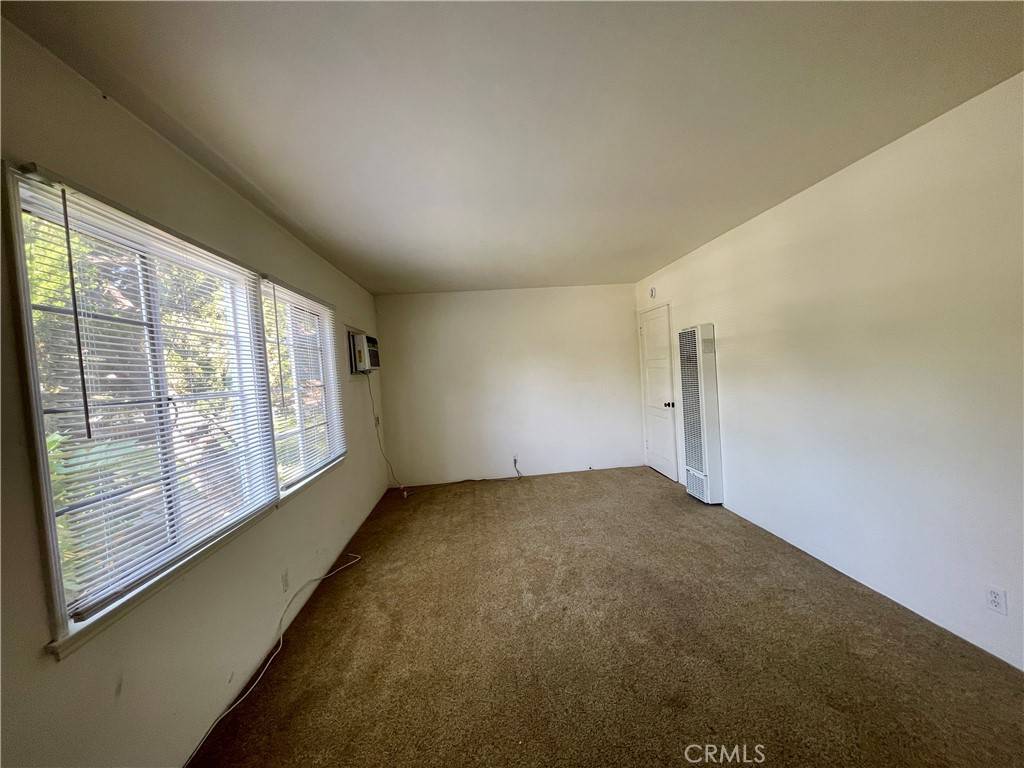 Claremont, CA 91711,450 Grinnell DR