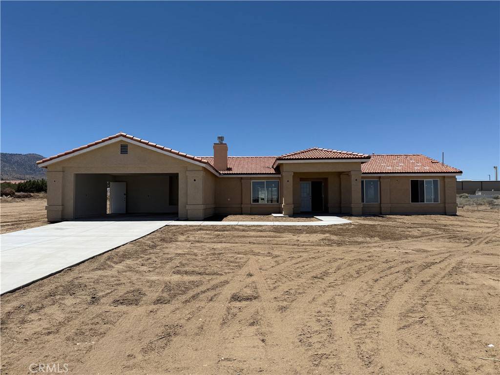 9570 Mescalero RD, Phelan, CA 92371