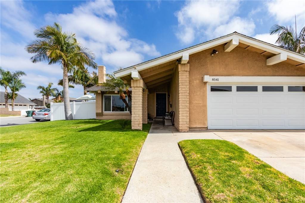 Huntington Beach, CA 92646,8541 Larkport DR