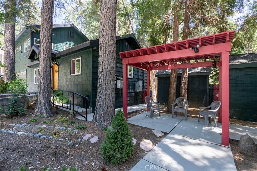 Angelus Oaks, CA 92305,5961 Lake DR
