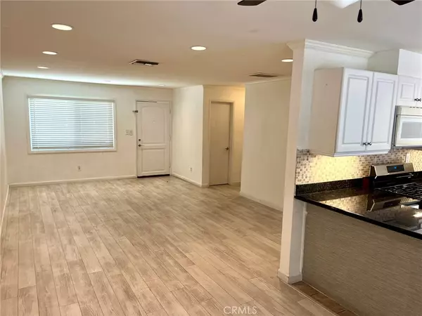 Winnetka, CA 91306,20146 Cohasset ST #15
