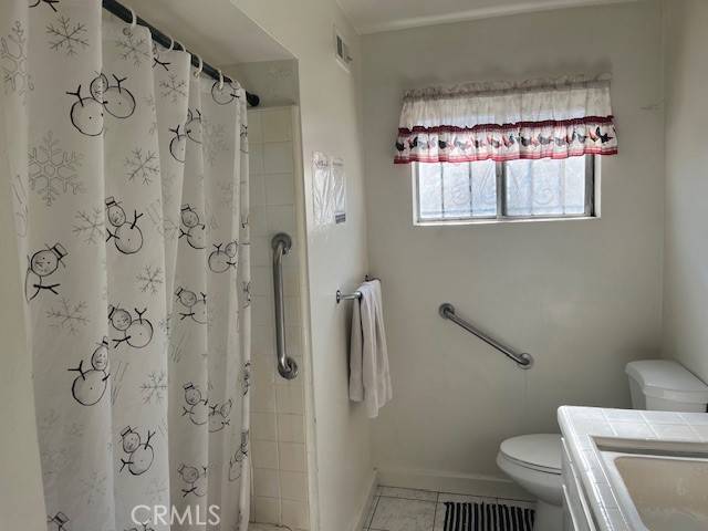 North Hollywood, CA 91605,12952 Elkwood ST