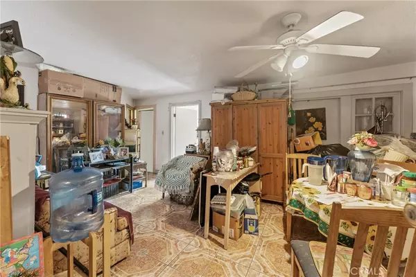 Huntington Park, CA 90255,2508 Saturn AVE