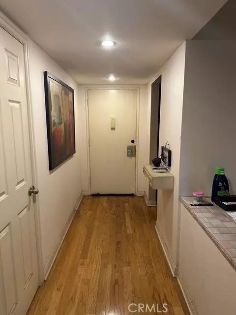 Valley Village, CA 91601,4807 Beck AVE #4