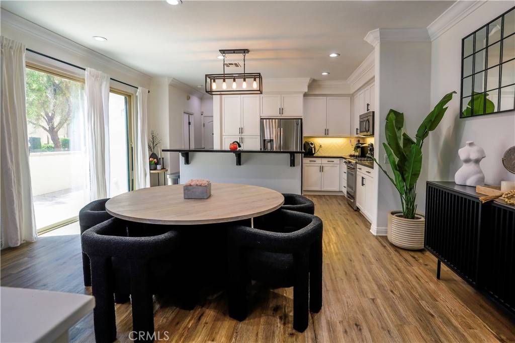 Azusa, CA 91702,974 Sweetbriar LN #A