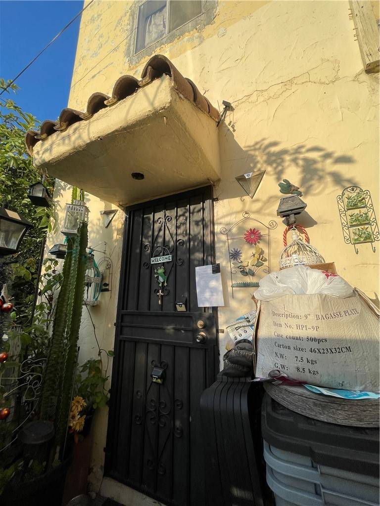 4172 Service ST, Los Angeles, CA 90063
