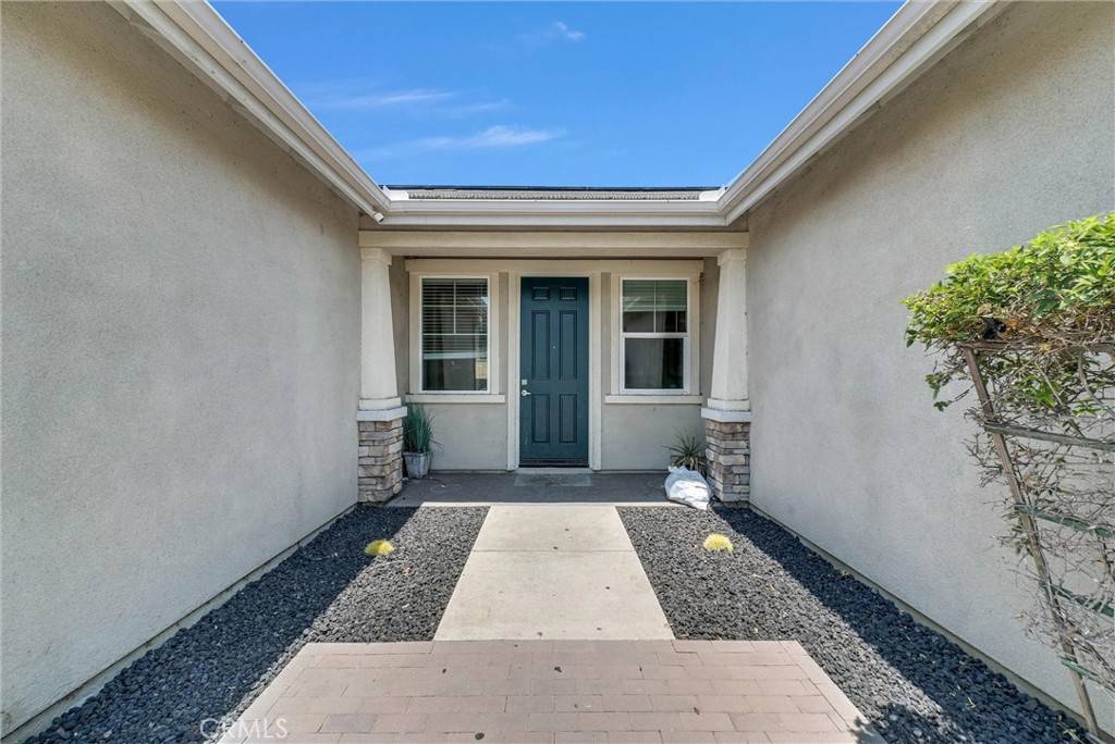 Jurupa Valley, CA 91752,11915 Berlyn Dove CT