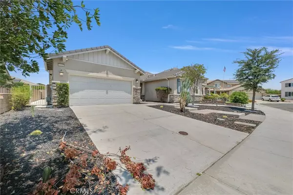 Jurupa Valley, CA 91752,11915 Berlyn Dove CT