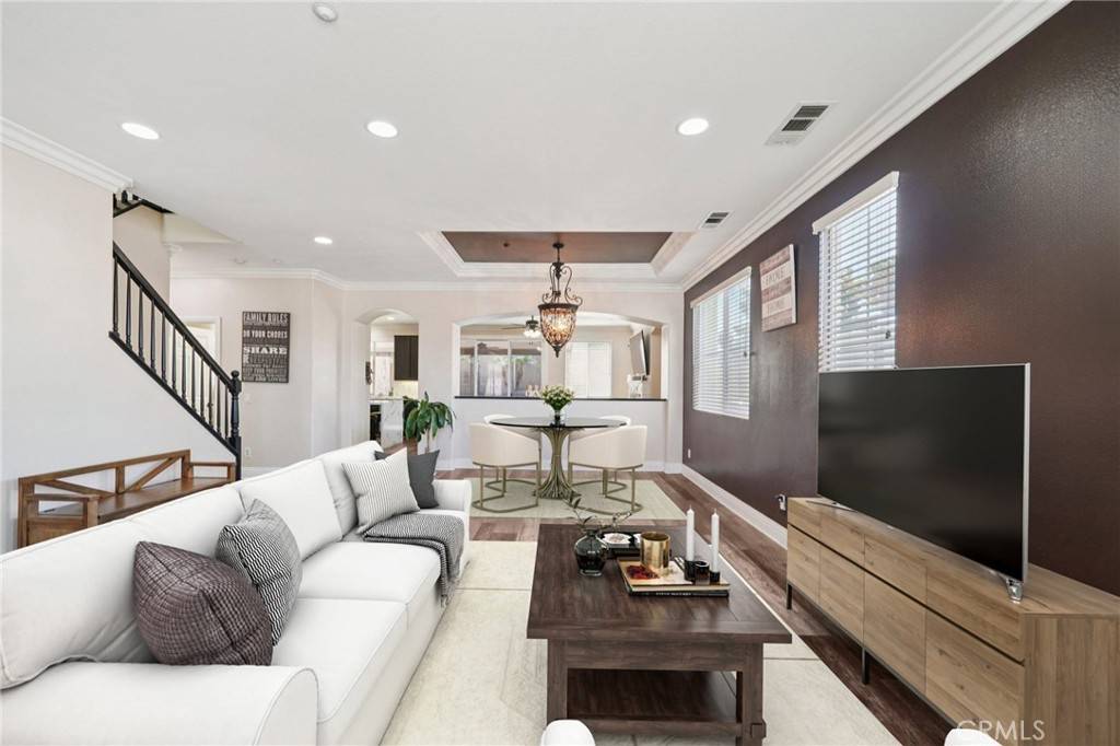 Fontana, CA 92336,6953 Catawba DR