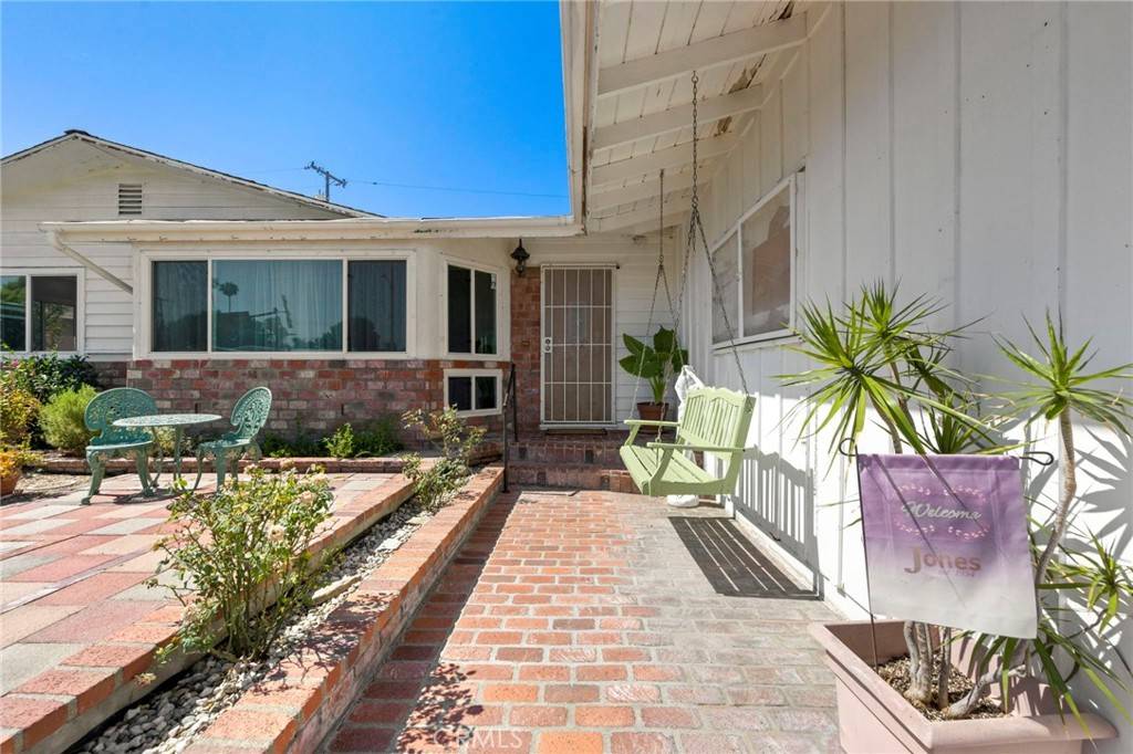 Garden Grove, CA 92841,9802 Swallow LN