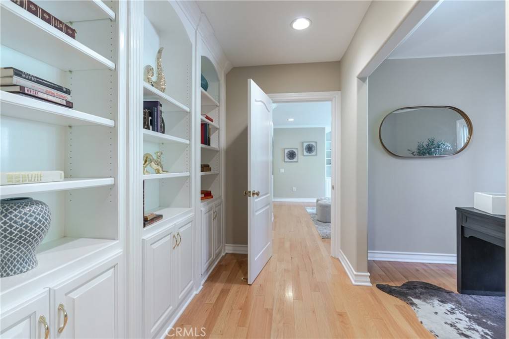 San Marino, CA 91108,1354 Bedford RD