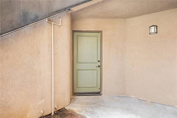 Corona, CA 92882,2548 Avenida Del Vista #103