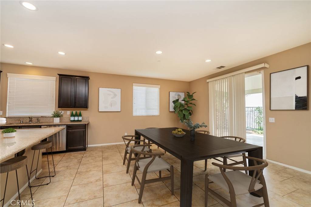 Riverside, CA 92503,16550 Village Meadow DR