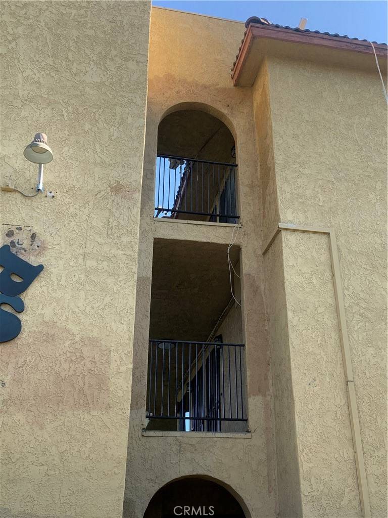 Santa Ana, CA 92703,1017 W Bishop ST #202