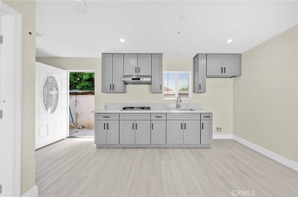 South El Monte, CA 91733,1911 Bryce RD