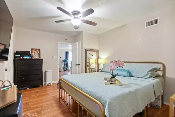 Lynwood, CA 90262,3985 Palm AVE