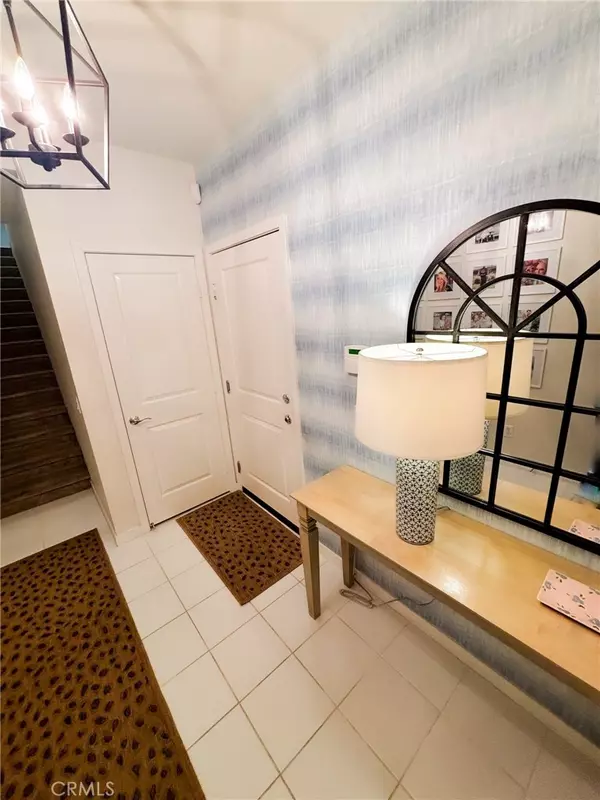 Claremont, CA 91711,1060 Newberry Lane