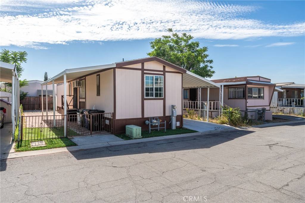 Fontana, CA 92335,17225 Valley BLVD #59