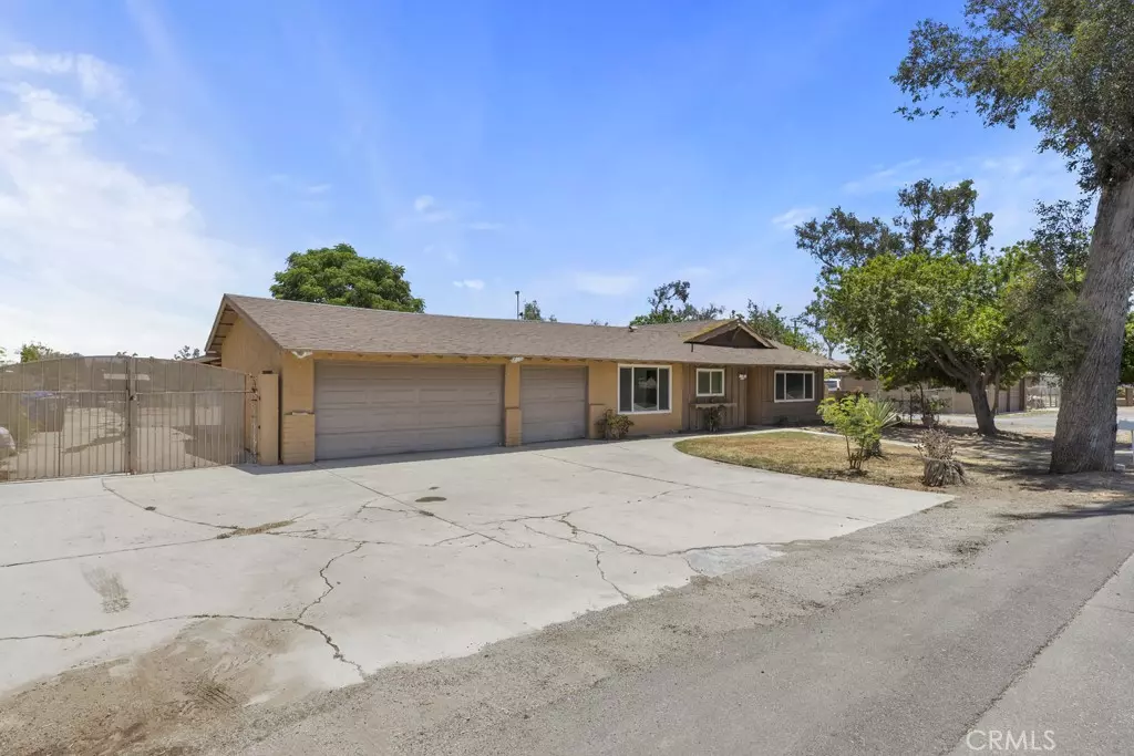 Jurupa Valley, CA 91752,5956 Marlatt ST