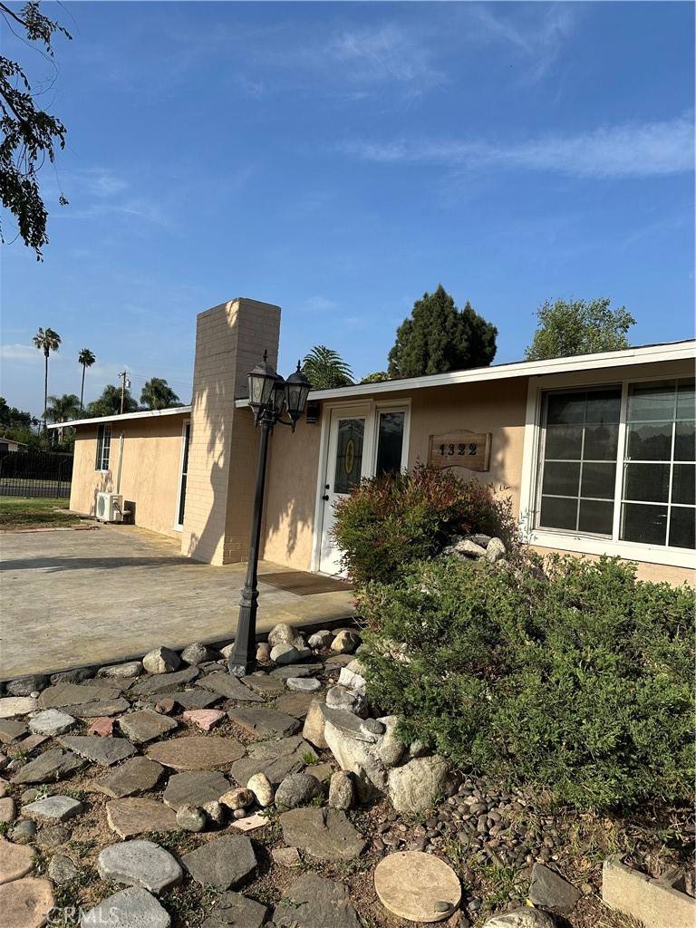 1322 S Walnut AVE, West Covina, CA 91790