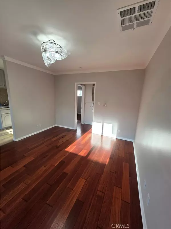 208 W 90th ST #2, Los Angeles, CA 90003