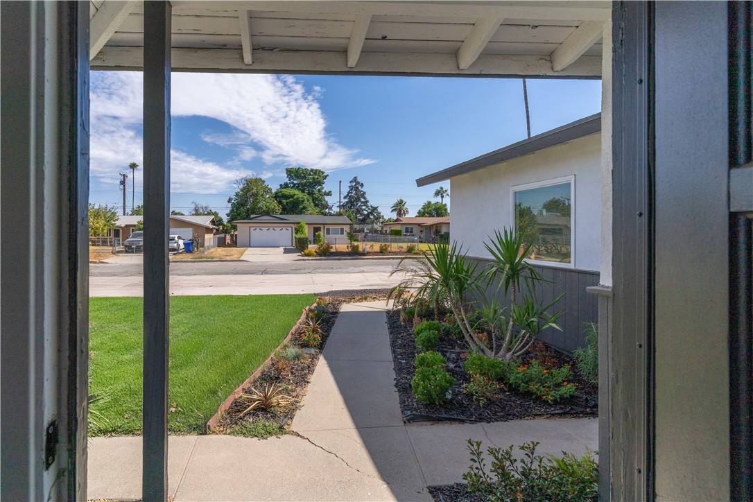 Rialto, CA 92376,19436 Chaparral ST