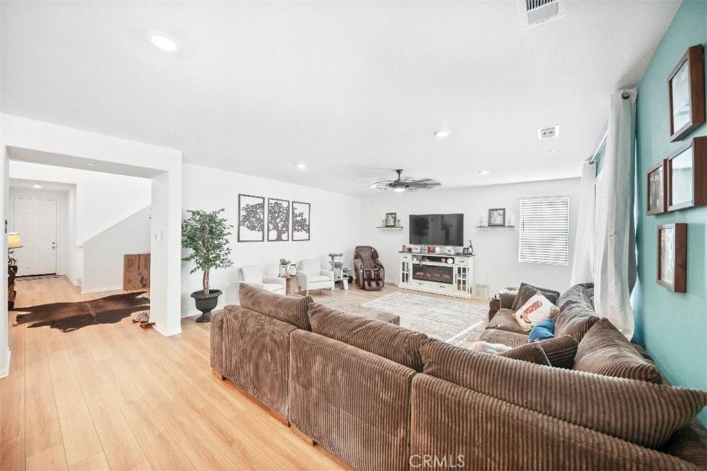 Hemet, CA 92545,5066 Banjo WAY
