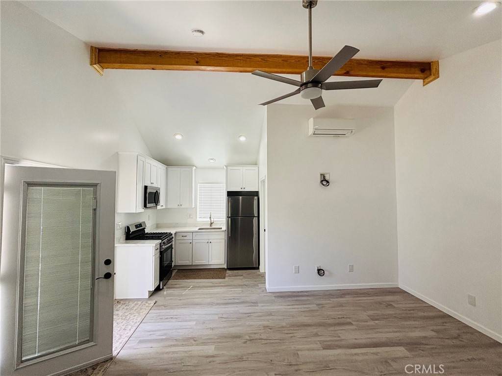 Burbank, CA 91505,2142 N Manning ST